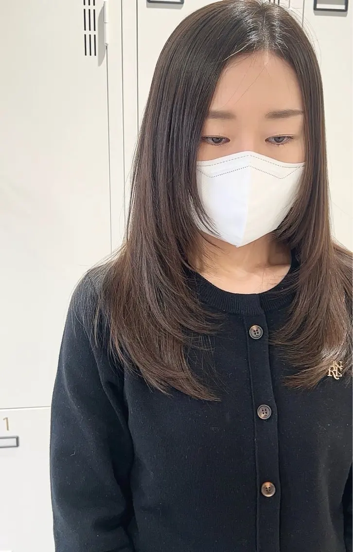 ロング カラー ベージュカラー 透明感カラー イルミナカラー オリーブベージュ トリートメント ヘアカラー 韓国レイヤー🇰🇷 /縮毛矯正/高島奈緒のヘアスタイル