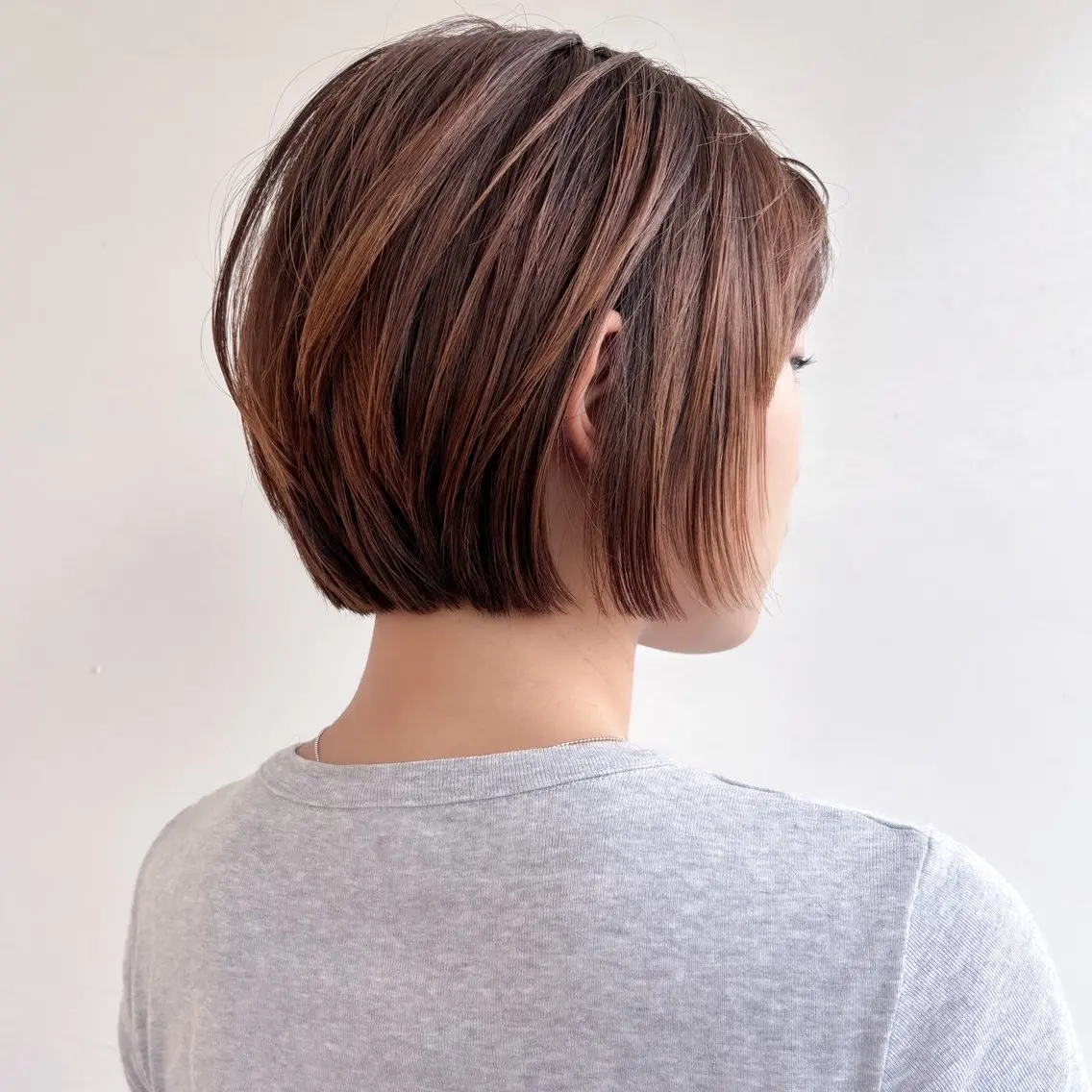 ショート カット 艶カラー🫧 猿渡 響のヘアスタイル