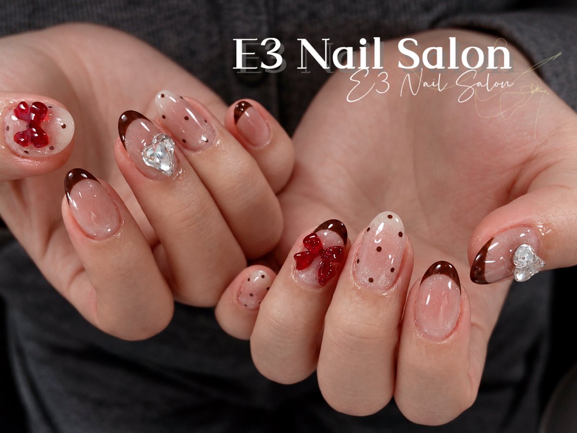 ネイル アニマル柄 オーロラネイル べっ甲ネイル ボルドー ブラウン ハンドネイル E3 Nail Salonのネイルデザイン