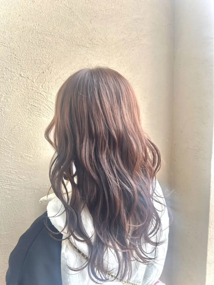 ロング カラー ヘアルームflat 【 Ririna 】のヘアスタイル