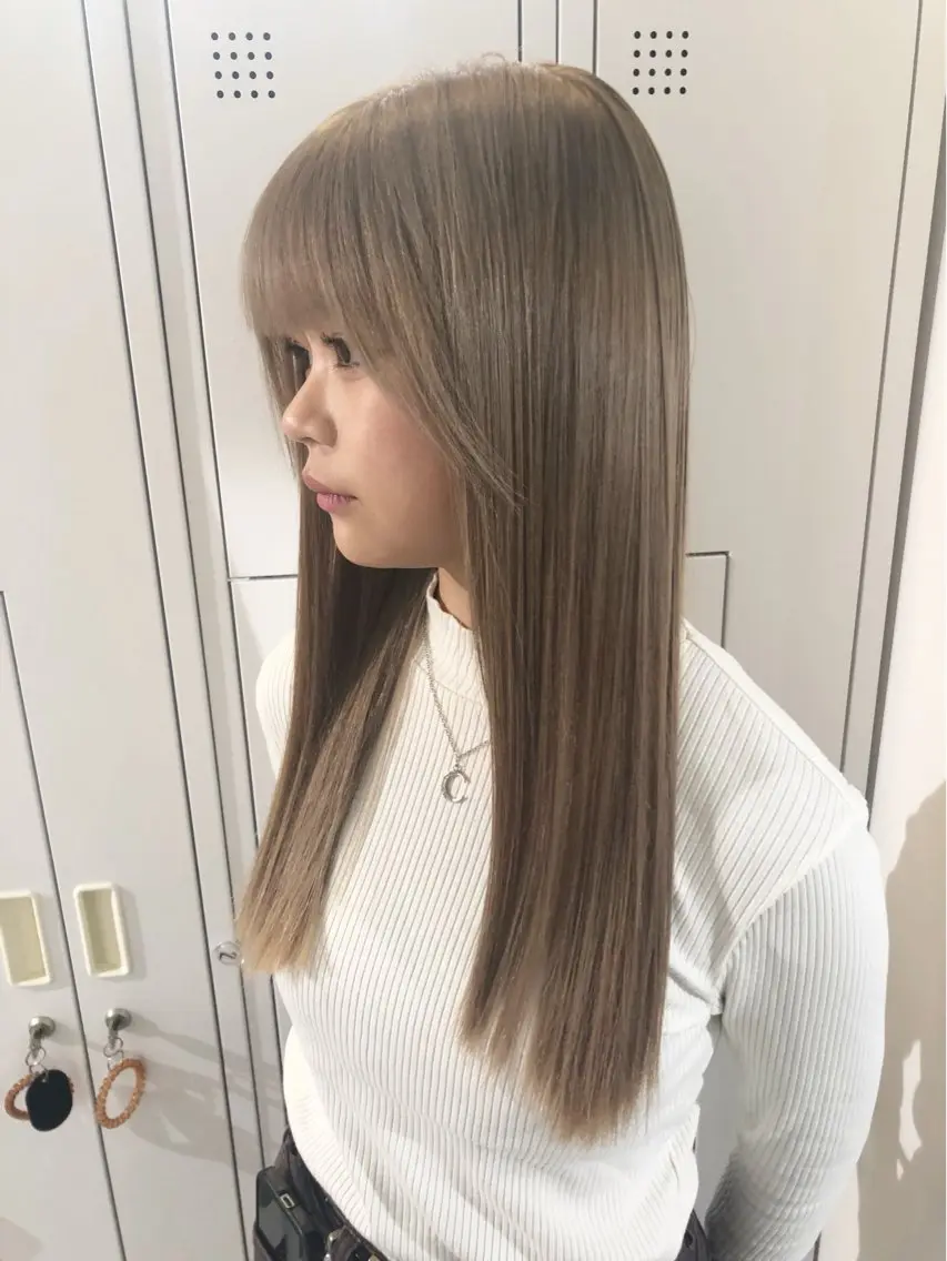 セミロング カラー ヘアカラー トリートメント Noe心斎橋 堀田 朋宏のヘアスタイル