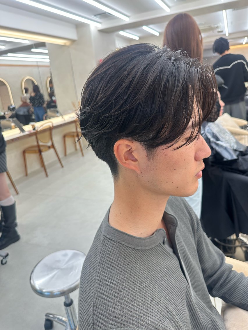 ショート パーマ メンズ センターパート メンズパーマ カット パーマ メンズカット/センタ ーパート✂️内田将太のヘアスタイル