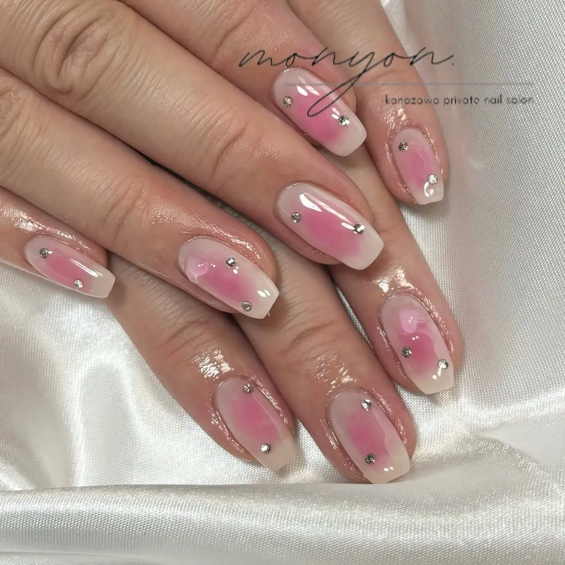 ネイル チークネイル ハンドネイル etoile filanteのネイルデザイン