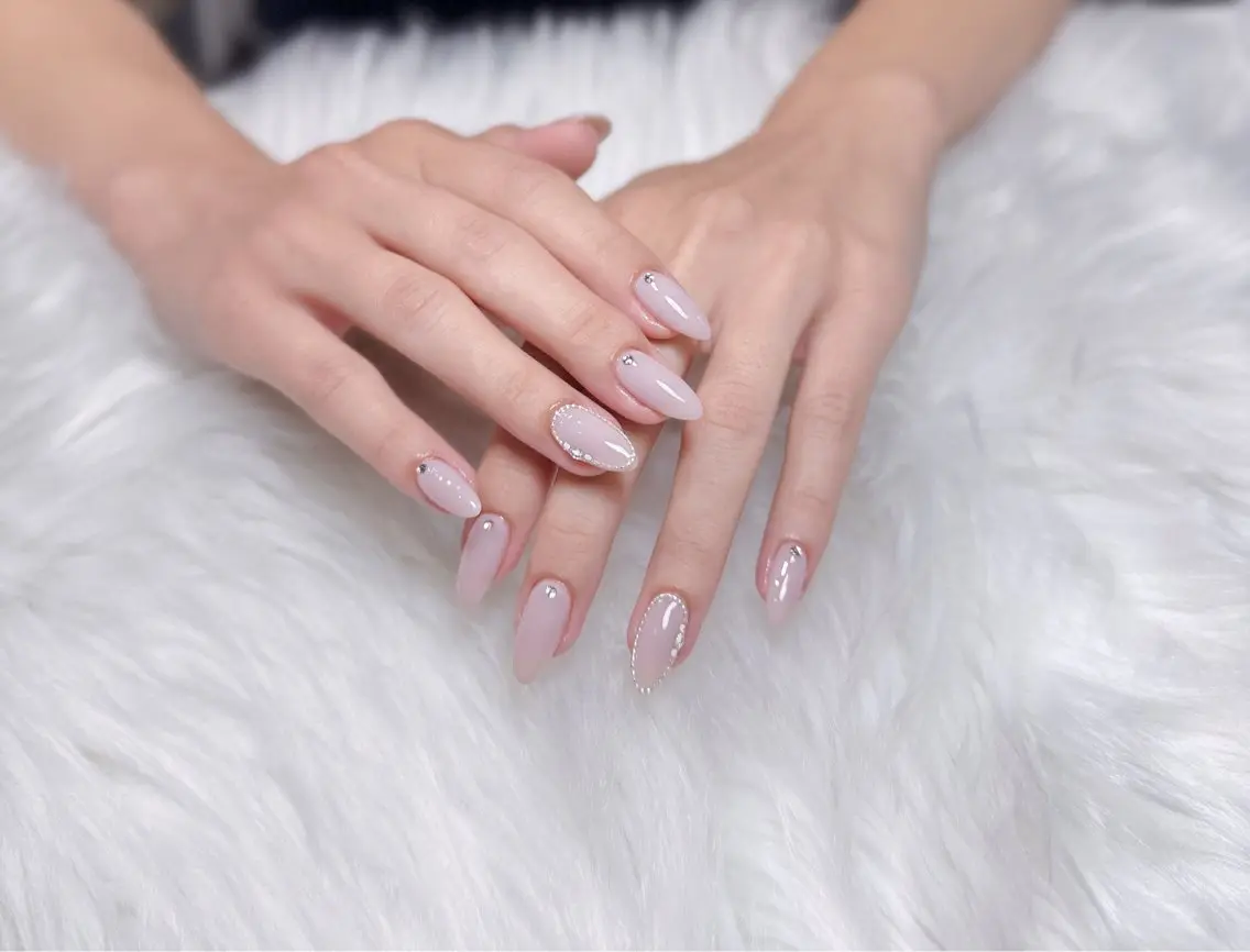 ネイル オーロラネイル チークネイル フットネイル フレンチネイル ジェルネイル ハンドネイル Nichi Nailsのネイルデザイン