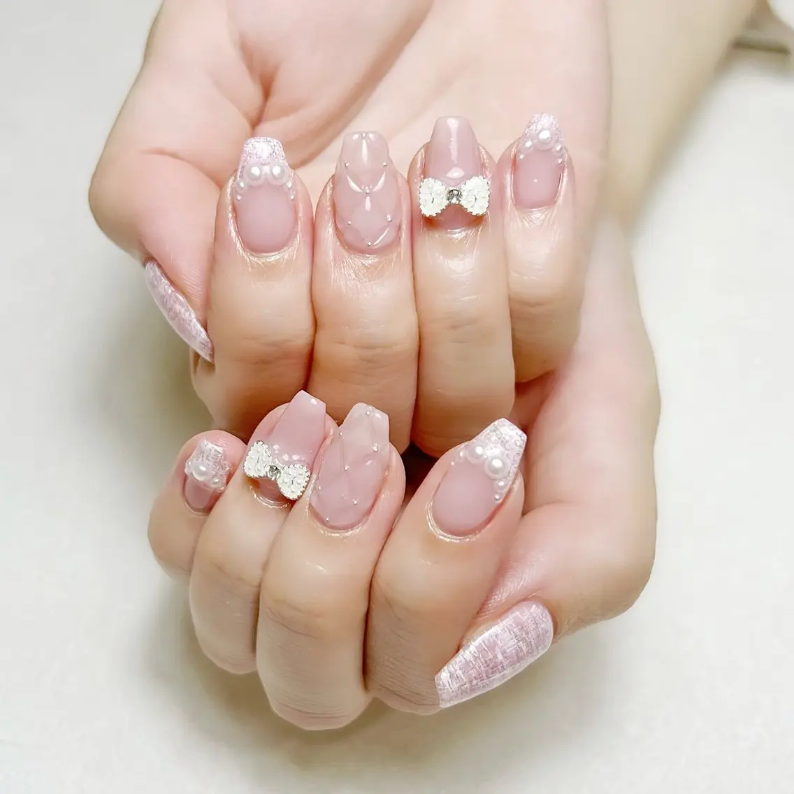 ミディアム 韓国風ヘア rouse nail RISATOのネイルデザイン