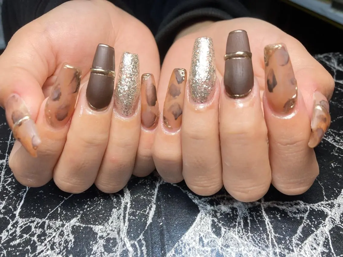 ロング ネイル ハンドネイル ✴︎ Delightのネイルデザイン