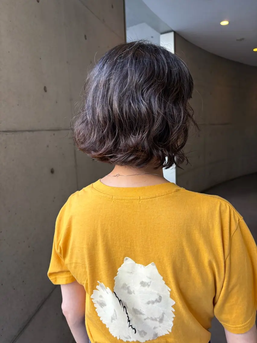 ミディアム ミディアムパーマ ボブ パーマ 抜け感レイヤーカット 🐄Hanakaのヘアスタイル