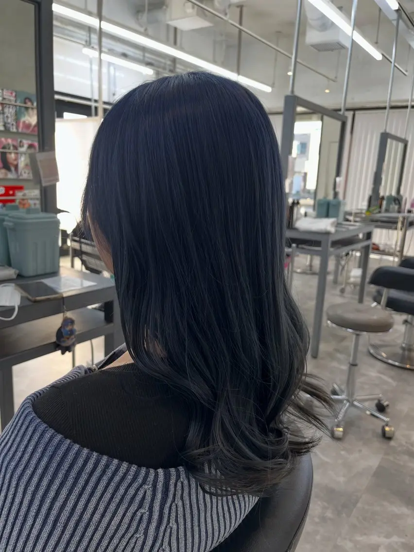 セミロング 水戸/ブリーチカラー 中山りくのヘアスタイル