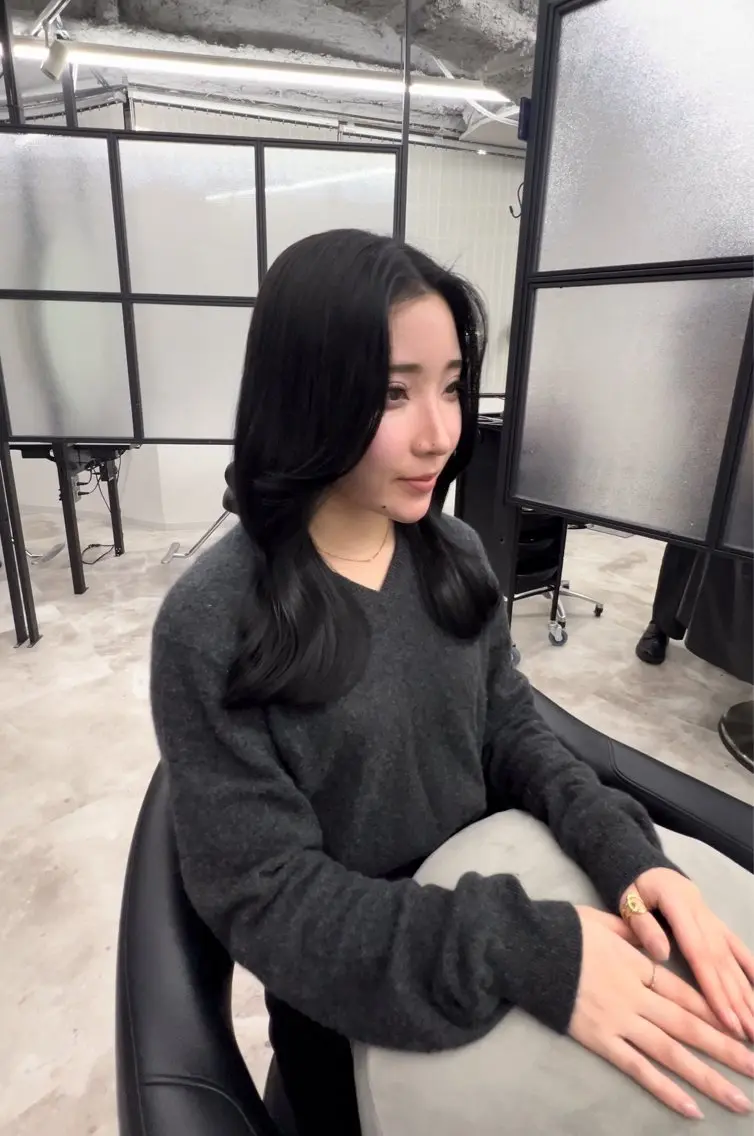 ロング カラー Uno. 本気で ヘアに悩む方へ✨のヘアスタイル