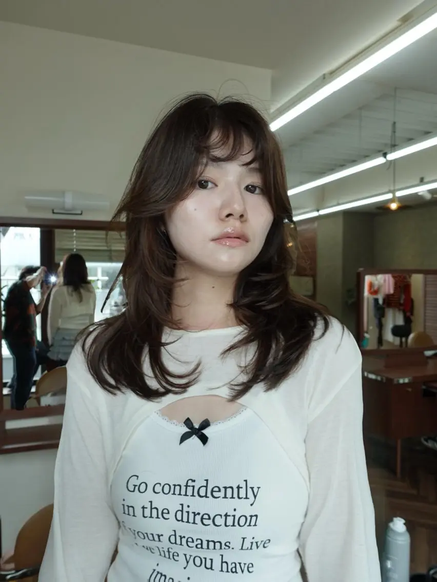ミディアム カラー カット ヘアカラー トリートメント レイヤー専門家 ダブルカラー修のヘアスタイル