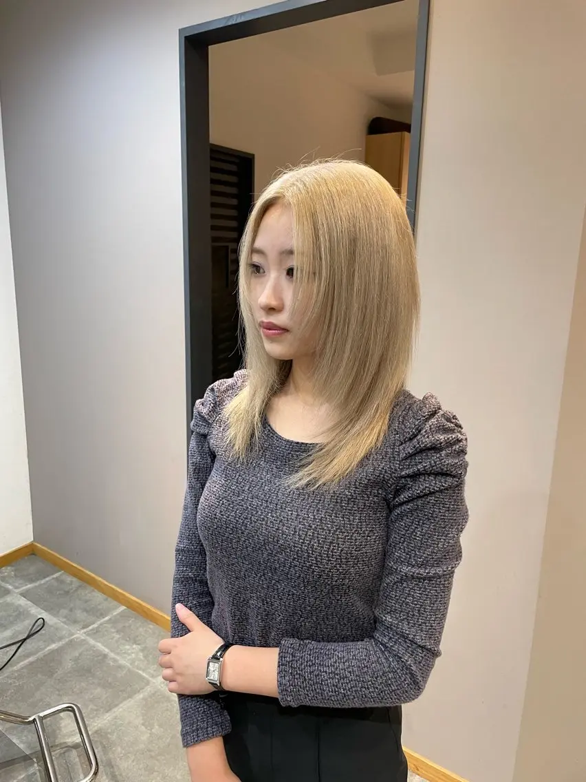 ミディアム カラー カット ヘアカラー トリートメント 博多/髪質改善/レイ ヤー/縮毛矯正/れいのヘアスタイル