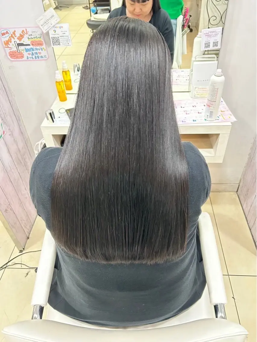 ロング 縮毛矯正 🫧透明感 ×艶🫧 吉田 陽菜のヘアスタイル