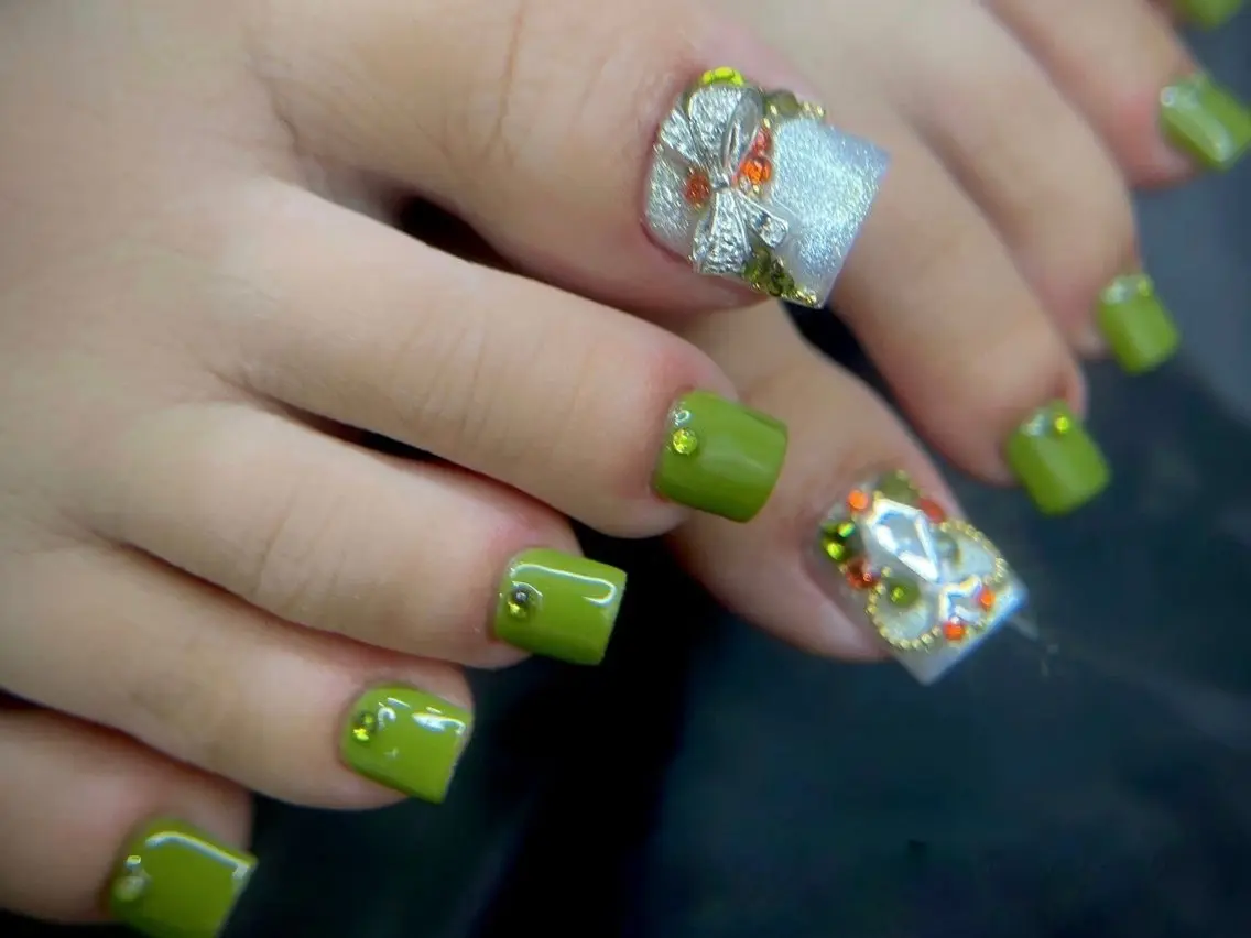 ネイル AURA NAIL 上前津のネイルデザイン
