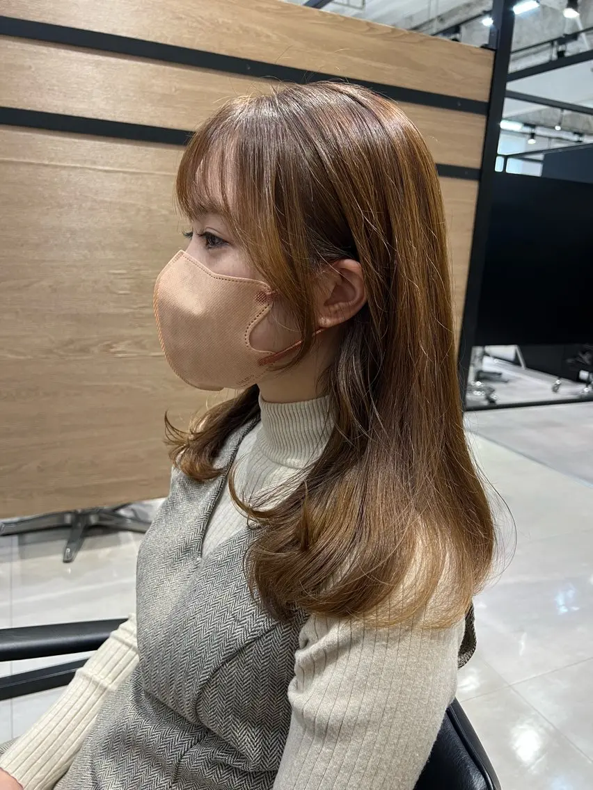 ロング カラー ヘアアレンジ hiiko顔まわり カットのヘアスタイル