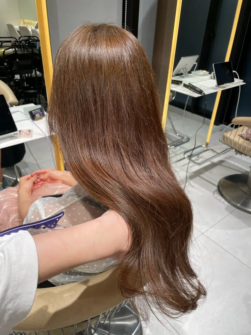 ロング ヘアカラー shion 透明感カラーのヘアスタイル