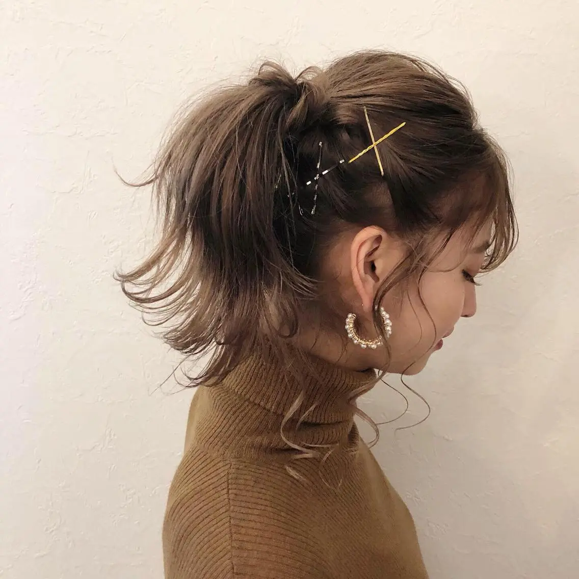 セミロング カラー ヘアアレンジ ベージュカラー ブリーチ ミルクティーベージュ ヘアカラー トリートメント h a k u 大倉 卓人のヘアスタイル