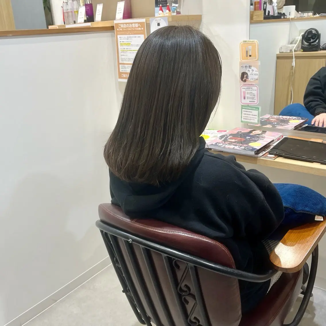 カラー 川倉 羽未のヘアスタイル