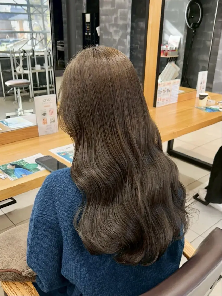 ロング カラー 透明感カラー ロング ヘアカラー トリートメント 💎透明感カラー💎 🌟佐藤壮也🌟のヘアスタイル