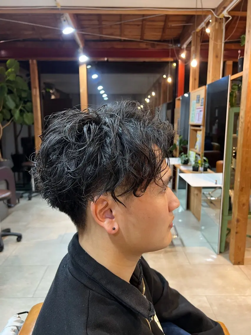 パーマ メンズ メンズパーマ 岩﨑 裕也のヘアスタイル