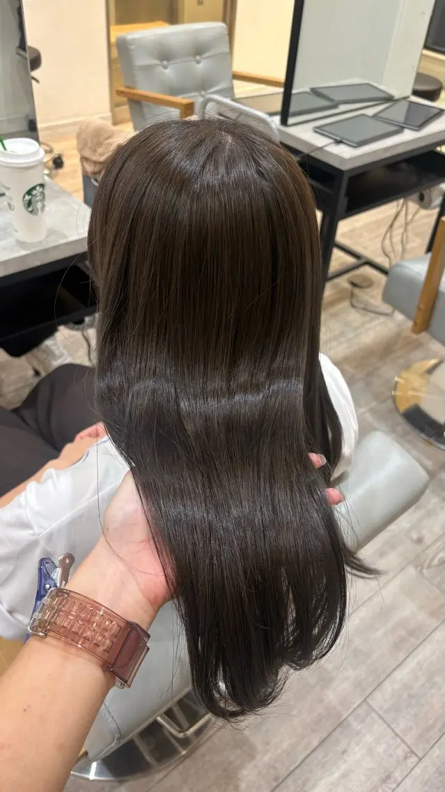 ロング ヘアカラー トリートメント 大木 唯月のヘアスタイル