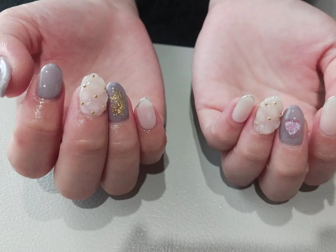 ネイル ぷっくりネイル いとう えみりのネイルデザイン