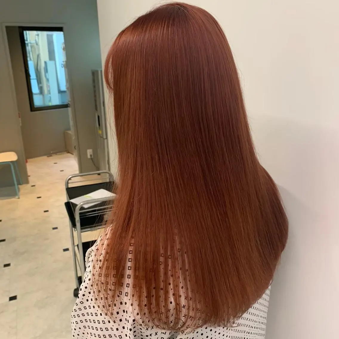 カラー アッシュ ベージュカラー 黒髪 ブリーチ ブラウンカラー カット ヘアカラー トリートメント MEI🎀レイヤー 🎀韓国styleのヘアスタイル