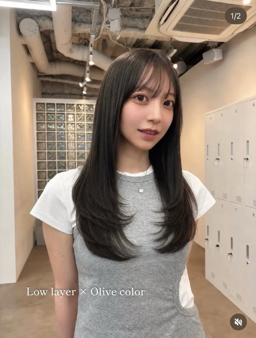 セミロング カット ヘアカラー レイヤーカット/オリ ーブカラー/アヤのヘアスタイル