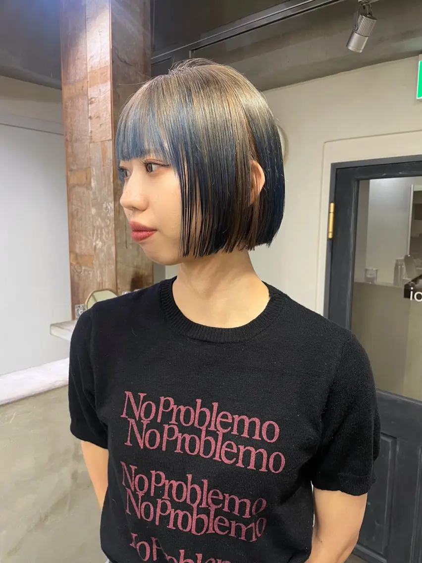 ショート カラー デザインカラー ヘアカラー mio ／ハイトーンのヘアスタイル