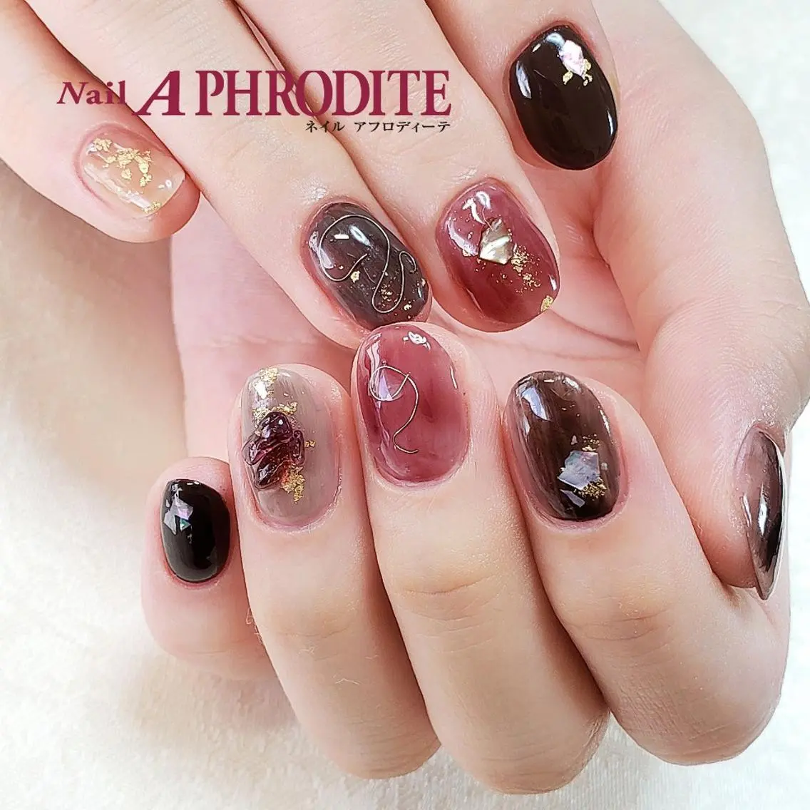 ネイル ニュアンスネイル Nail Aphroditeのネイルデザイン