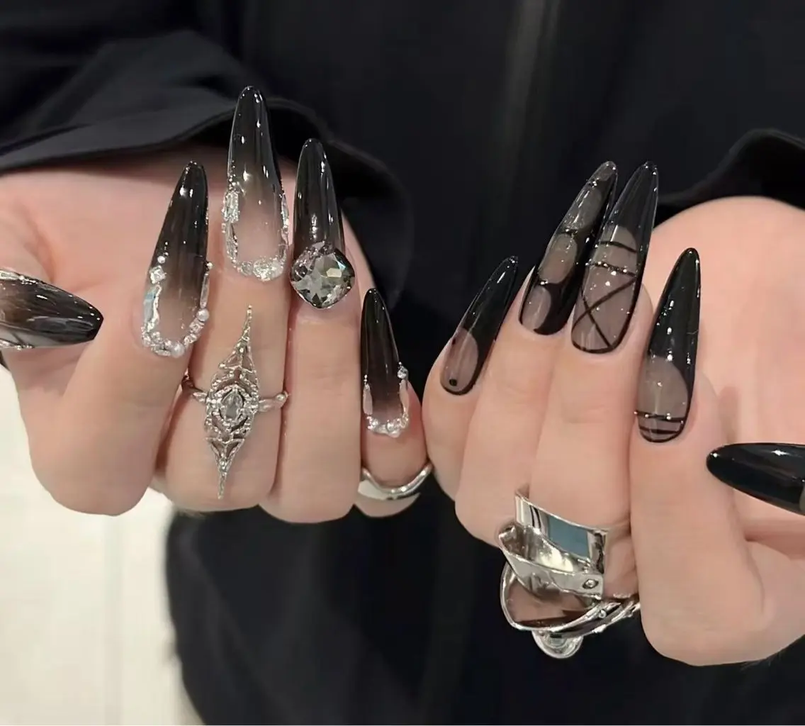 ネイル オーロラネイル フラワーネイル フットネイル フレンチネイル ジェルネイル ハンドネイル BabyYouMi nailのネイルデザイン