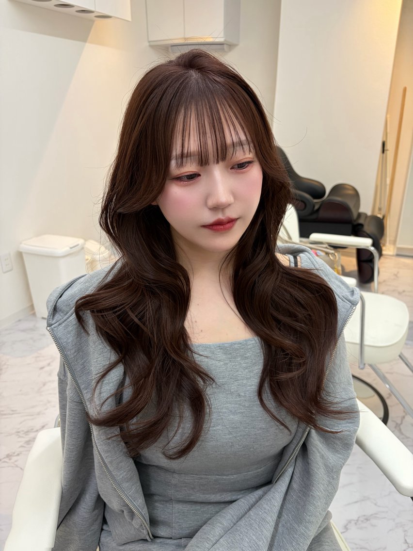 ロング カラー グレージュ 韓国風ヘア レイヤーカット ワンホンヘア カット ヘアカラー トリートメント 韓国ヘア/レイヤー Lily Wongのヘアスタイル