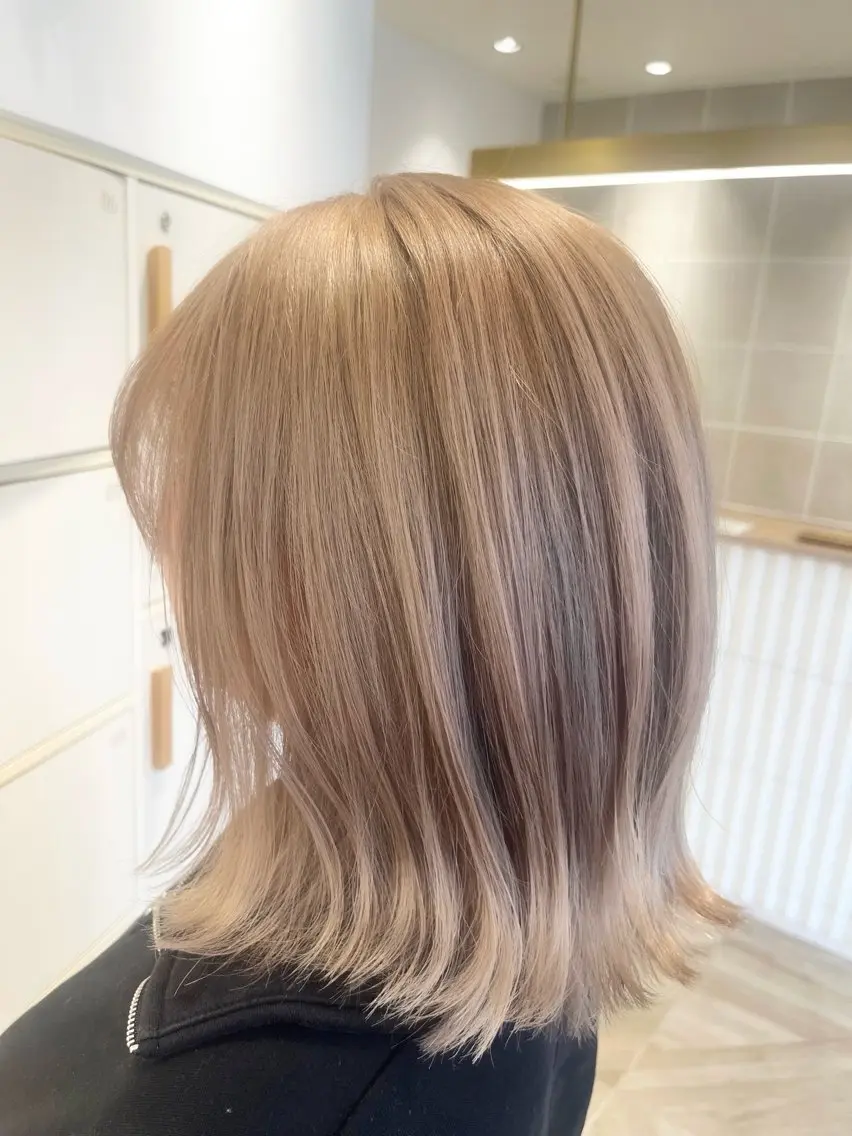 ミディアム カラー ヘアカラー トリートメント 🫧透明感カラー🫧 マヤのヘアスタイル