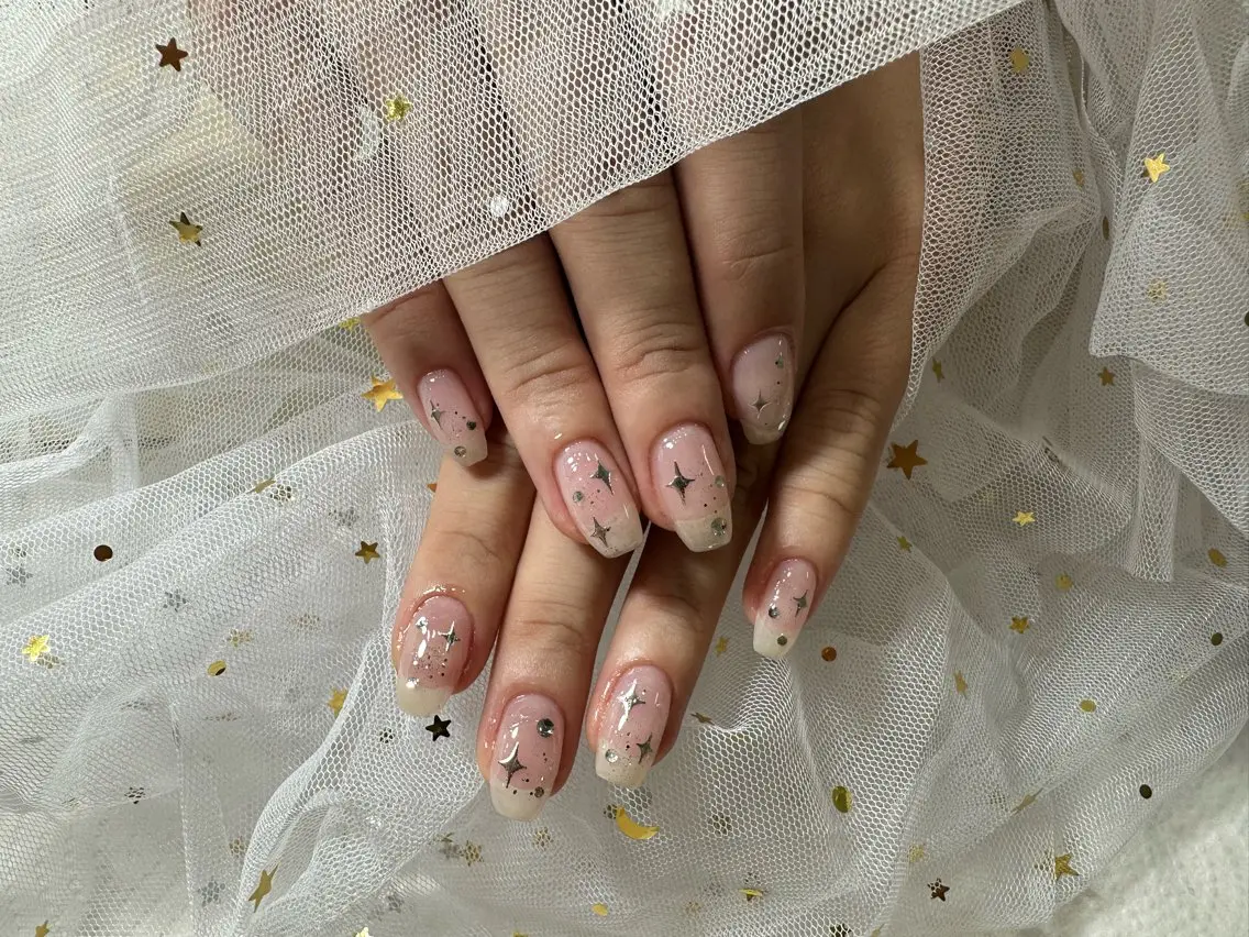 ネイル ハンドネイル Romine ネイル&マツゲのネイルデザイン