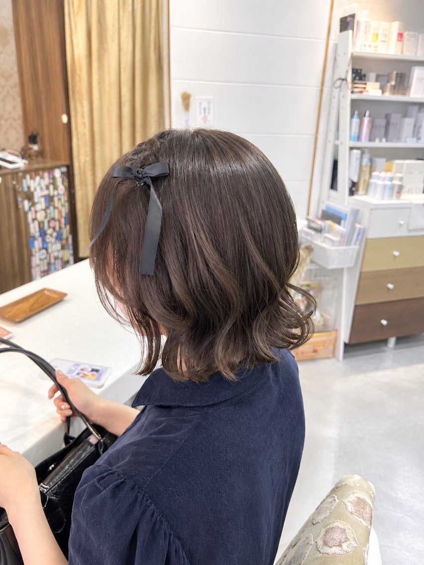 ミディアム ボブ ヘアセット アダチ ホノカのヘアスタイル