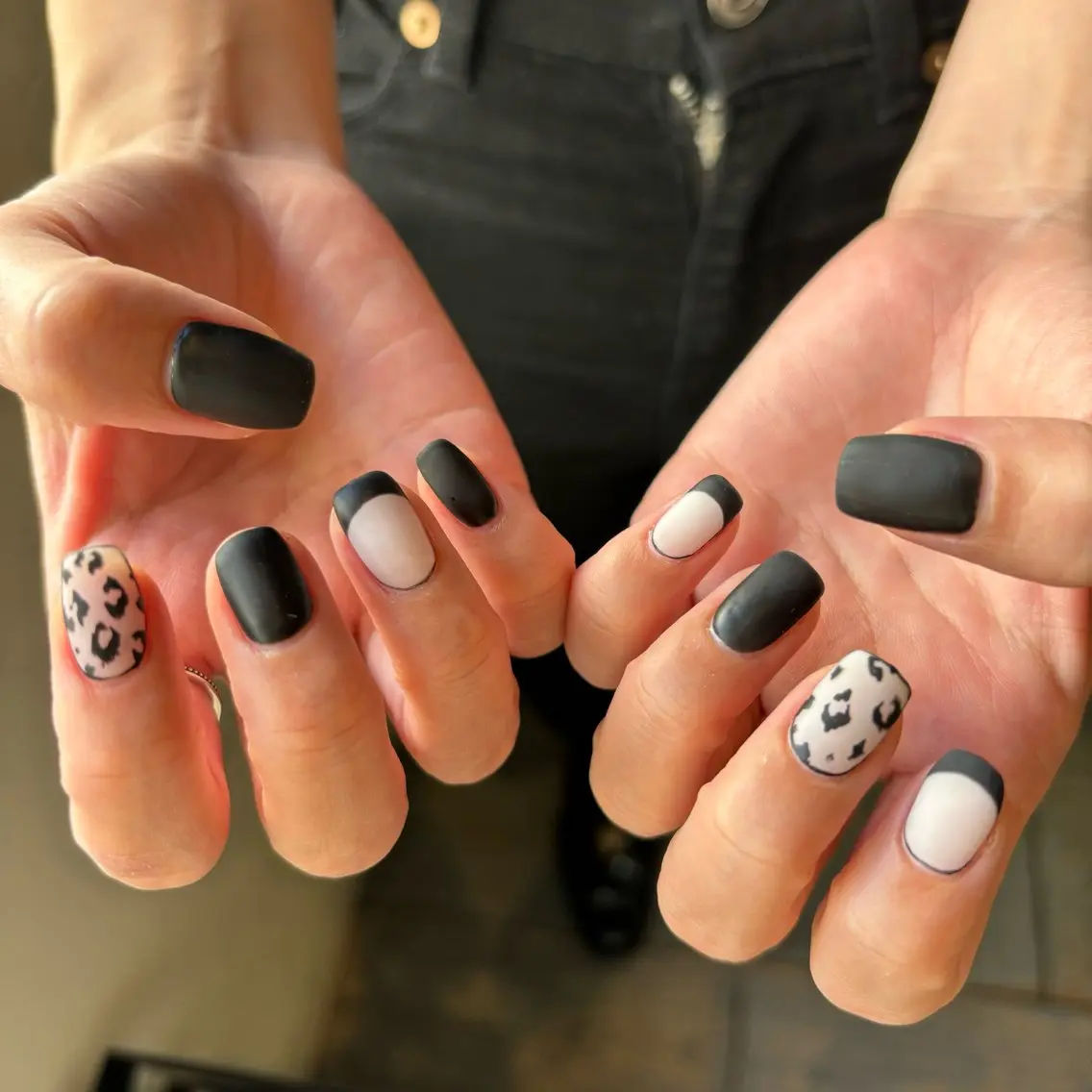 ネイル シンプルネイル SOL　nail イマナカのネイルデザイン
