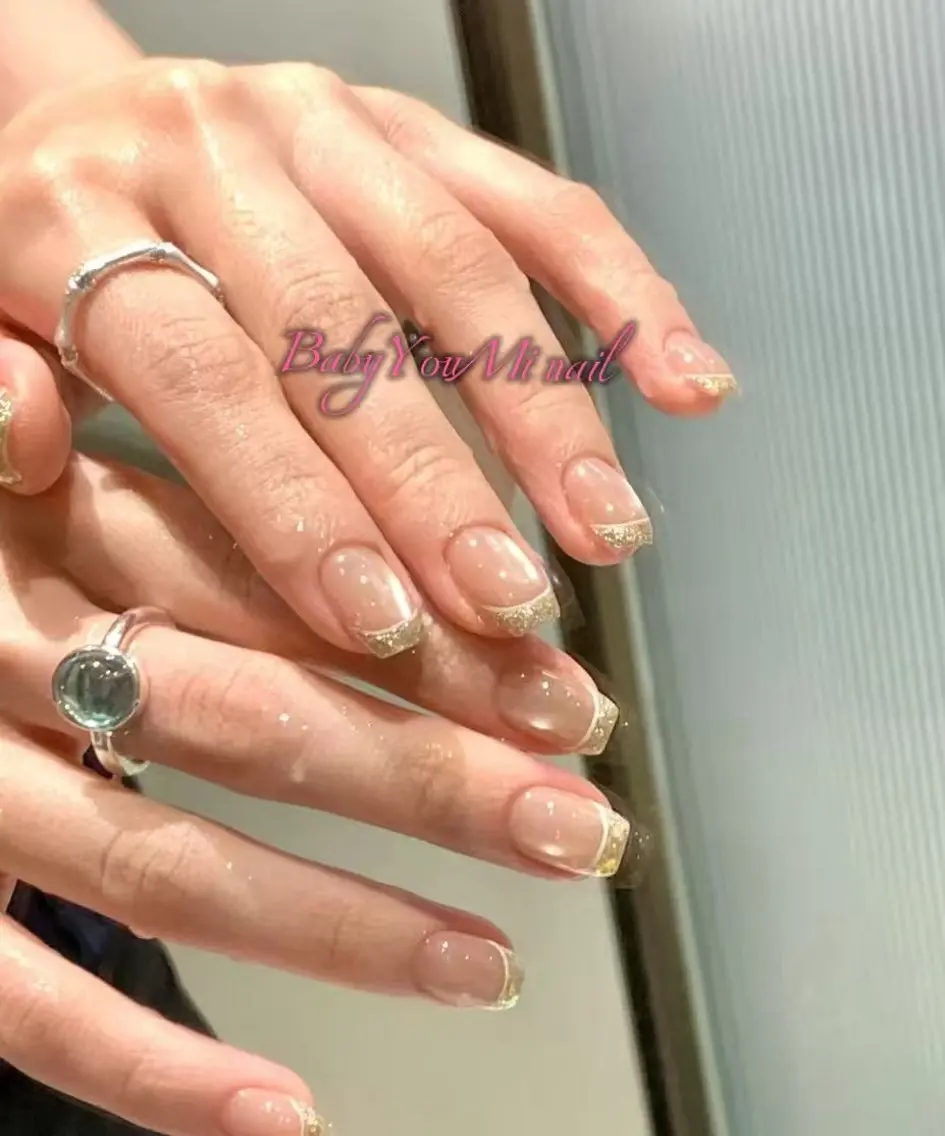 ネイル オーロラネイル フラワーネイル フットネイル フレンチネイル ジェルネイル ハンドネイル BabyYouMi nailのネイルデザイン