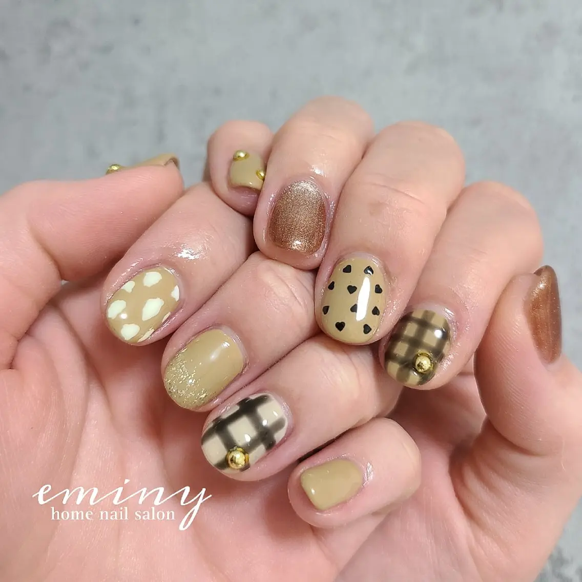 ネイル アニマル柄 ハート キラキラネイル 韓国ネイル マグネットネイル ハンドネイル nail salon  eminyのネイルデザイン