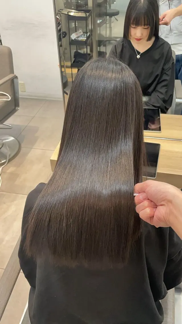 ロング ✨髪質改善✨美髪 矯正🫧小泉のヘアスタイル