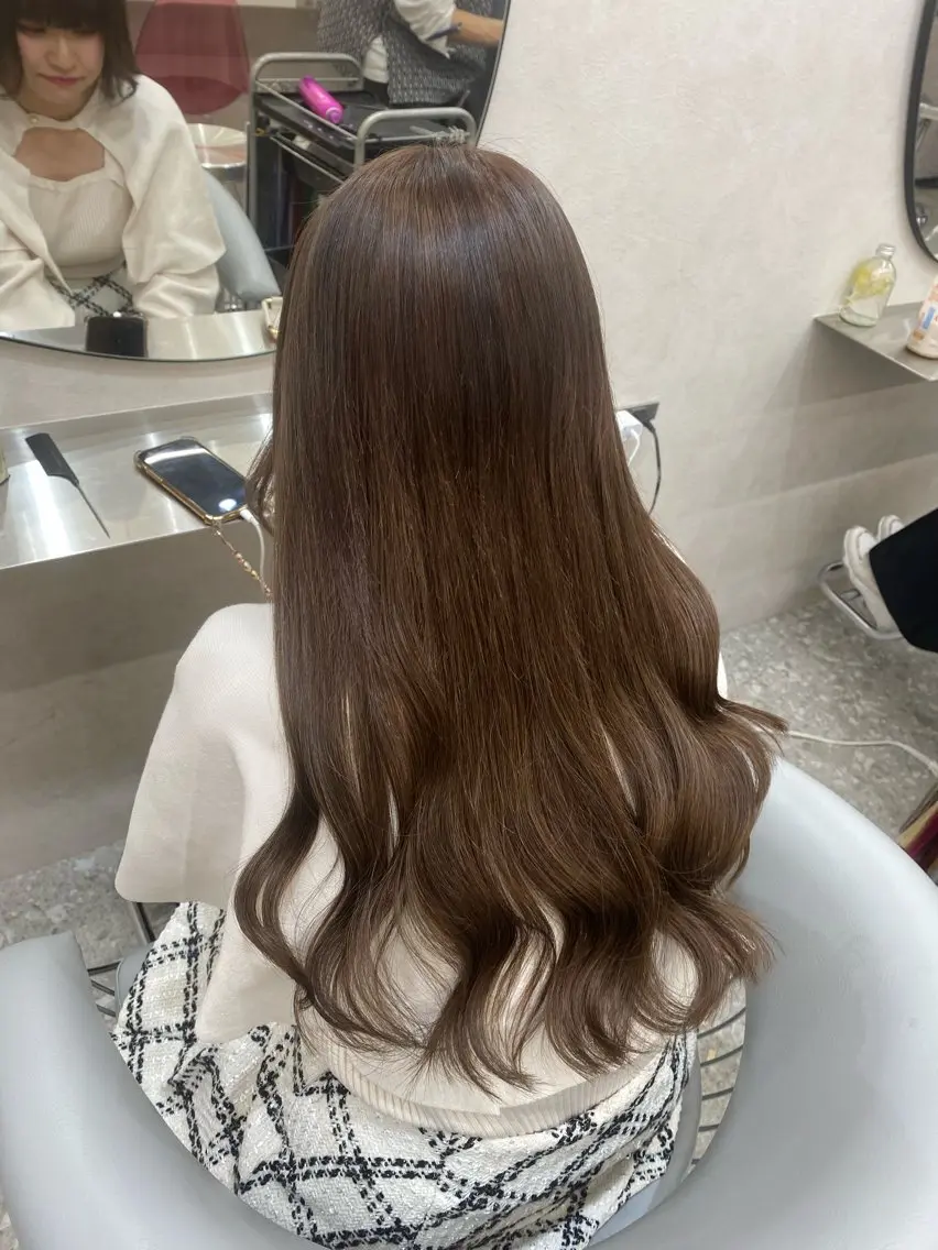 ロング カラー ヘアアレンジ シールエクステ ベージュカラー ブリーチ ブラウンカラー ケアブリーチ レイヤー/顔周り/ 透明感カラー/ななのヘアスタイル