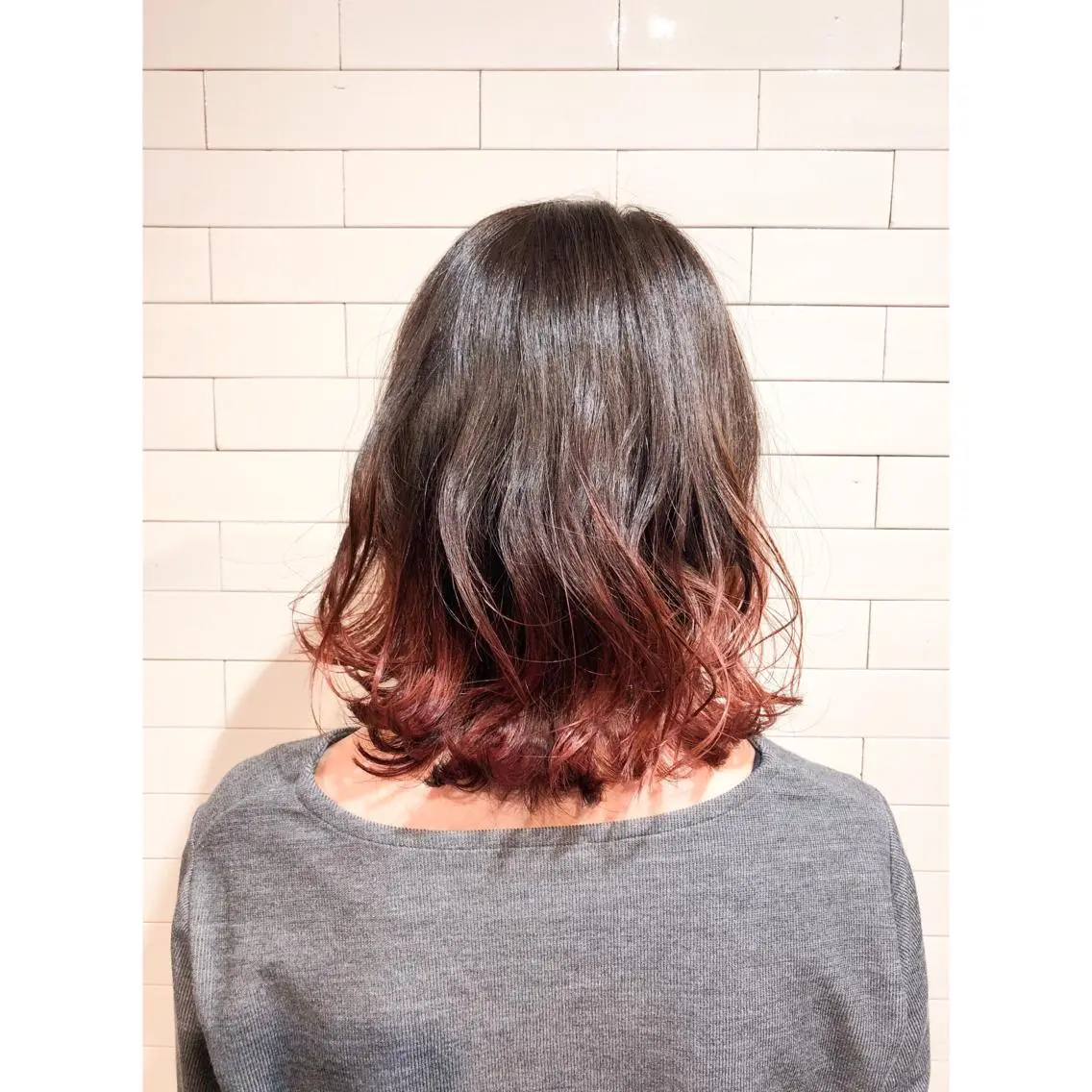 ミディアム EIGHT plum TOKIOリミテッドのヘアスタイル