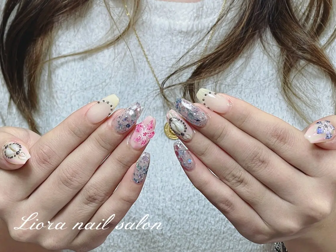 ネイル チークネイル フットネイル フレンチネイル ジェルネイル ガーリー ハンドネイル Liora nailのネイルデザイン