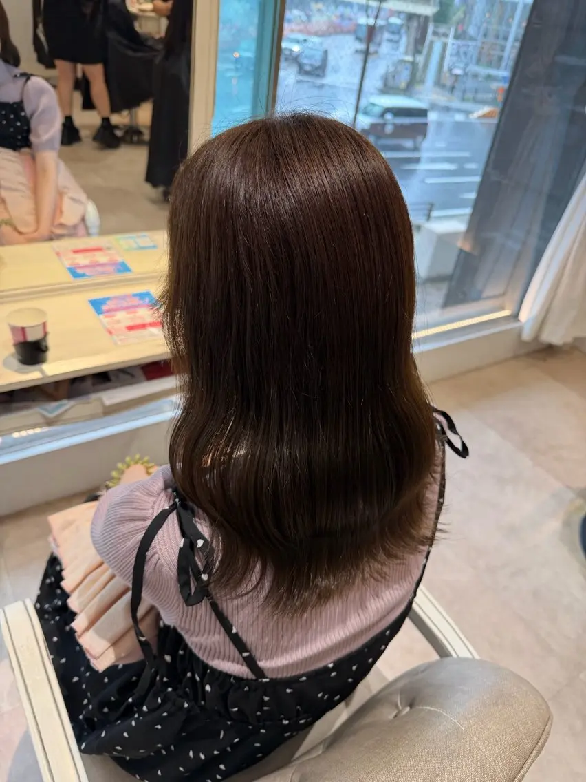 セミロング カット ヘアカラー CreBiA ひなたのヘアスタイル