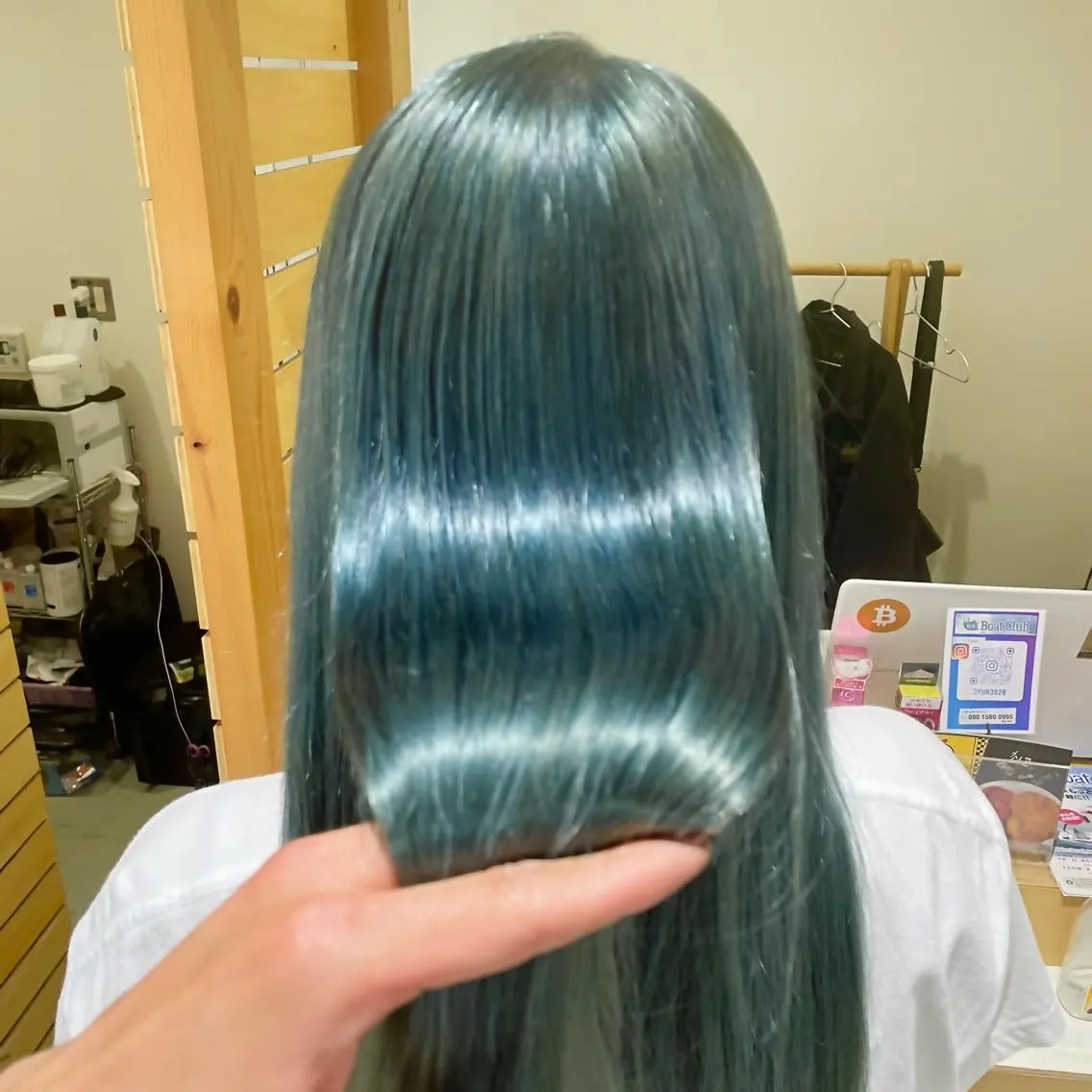 ロング カラー ブリーチ ブルーカラー ヘアカラー トリートメント ✨髪質改善🎨 杉本賢人のヘアスタイル