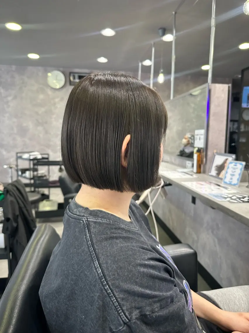 ミディアム カラー アッシュ 楠奥 結衣のヘアスタイル