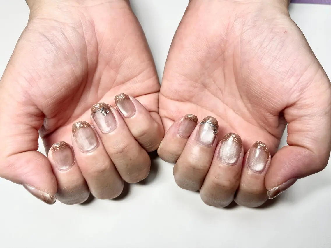 ネイル NAIL E + ROOMのネイルデザイン