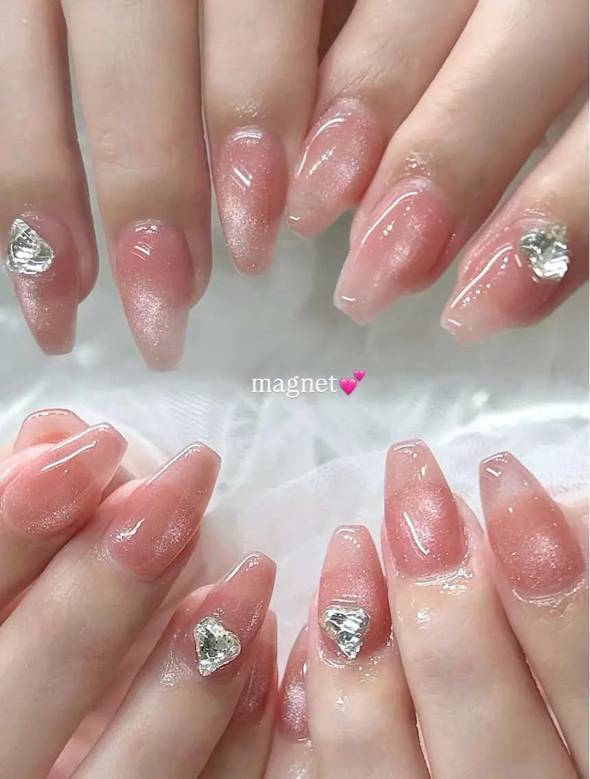 ネイル ジェルネイル マグネットネイル ワンカラーネイル パラジェル ピンク ハンドネイル 🎀チーク/ちゅるん 🫧chisa🎀のネイルデザイン