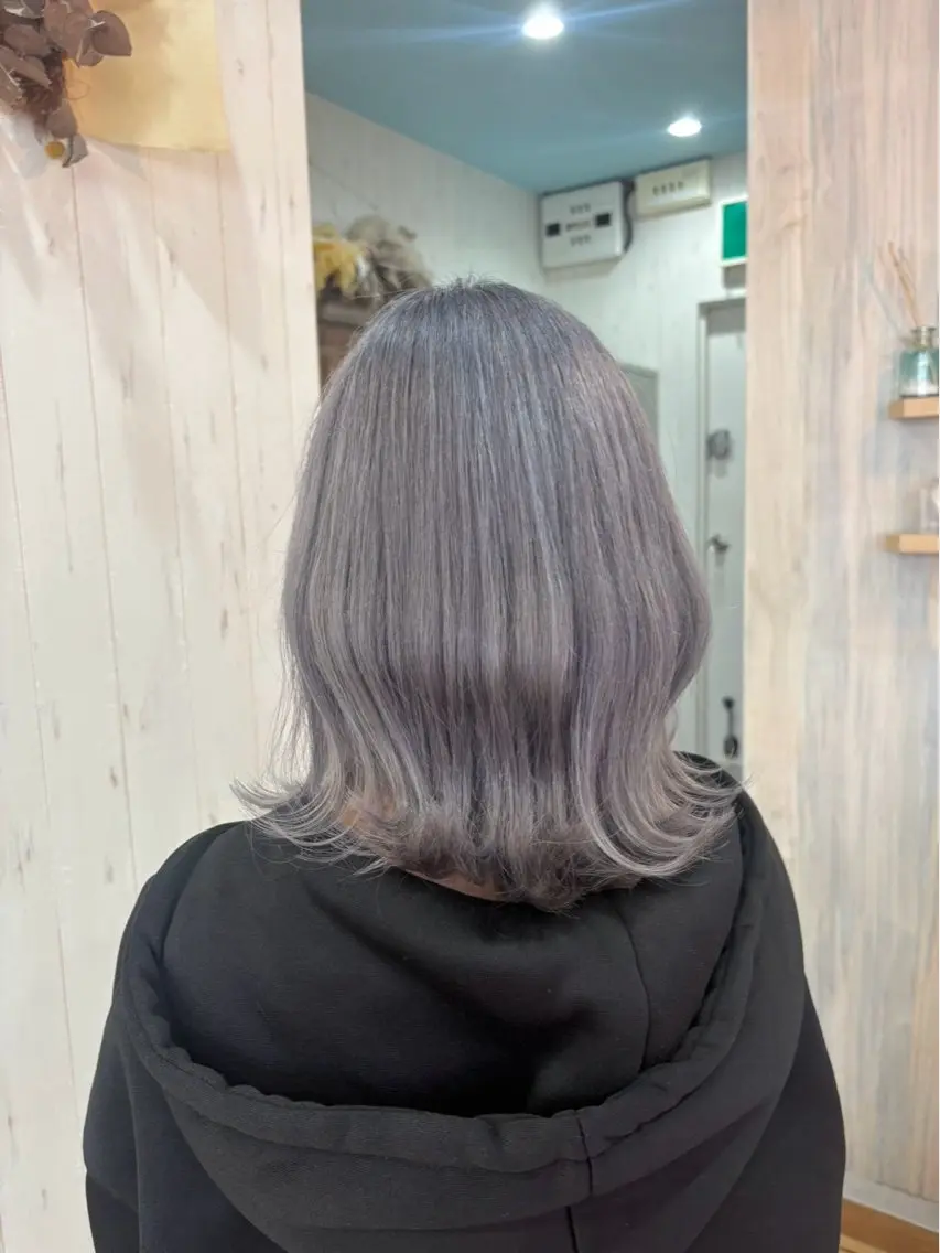 ミディアム カラー tetote ミコのヘアスタイル
