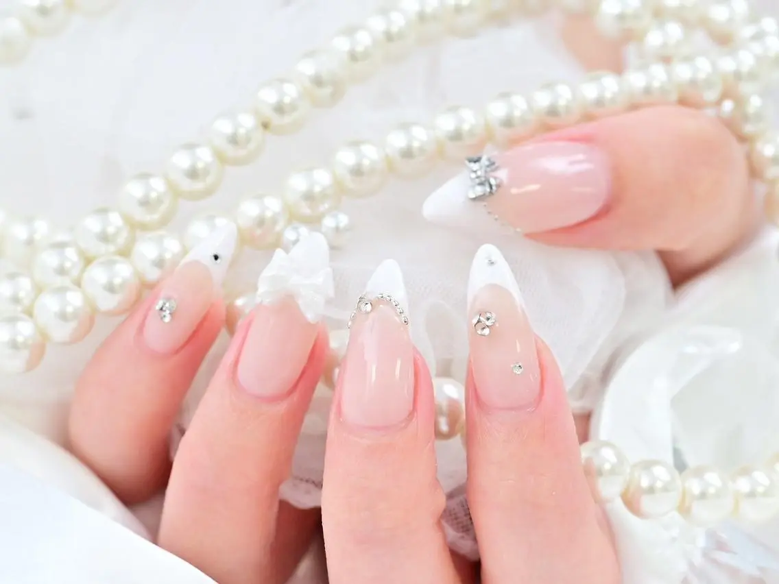 ネイル ❤️💛REBEST 京橋 nailのネイルデザイン