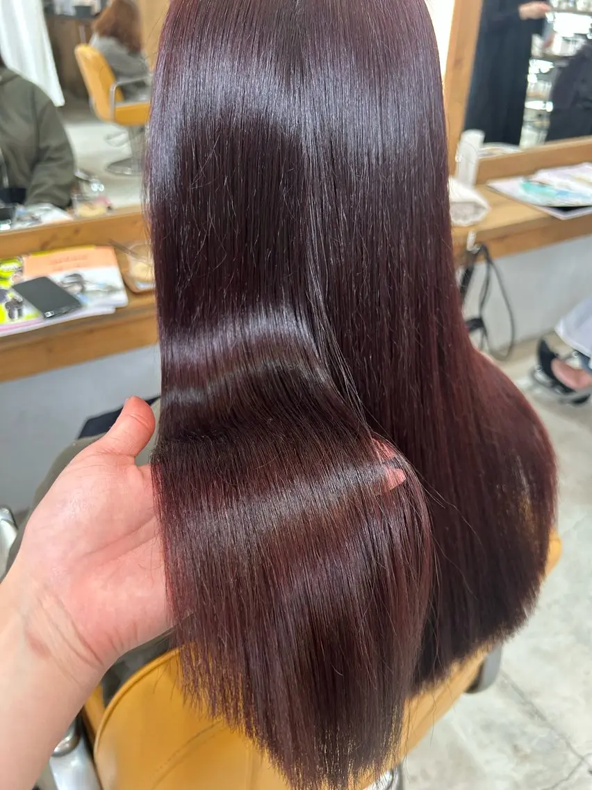 ロング 小澤 志穂のヘアスタイル