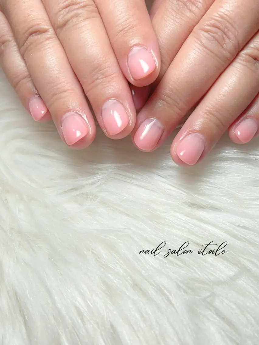 ネイル グラデーション オフィスネイル ピンク シンプルネイル ハンドネイル nail salon étoileのネイルデザイン